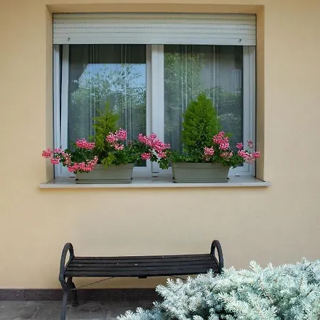 Brentagiardino Bed & Breakfast *